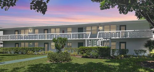 301-301 Farnham M, Deerfield Beach, FL, 33442-2946 | Card Image