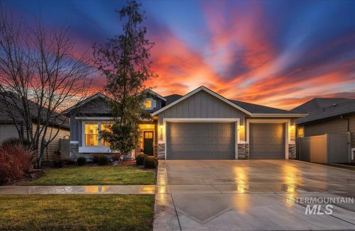 3190 S Saxony Ave, Eagle, ID, 83616-3503 | Card Image