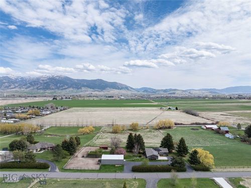 2380 Watts Ln, Bozeman, MT, 59718-1413 | Card Image