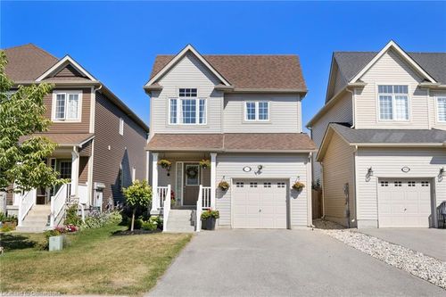 115 Courtney St, Fergus, ON, N1M0E3 | Card Image