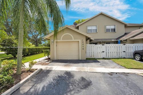 na-12076 Nw 42nd St, Sunrise, FL, 33323-2637 | Card Image