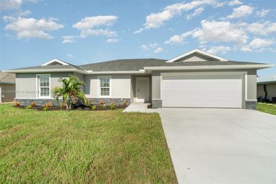 511 Nw 6th St, House other with 4 bedrooms, 2 bathrooms and null parking in Cape Coral FL | Image 2