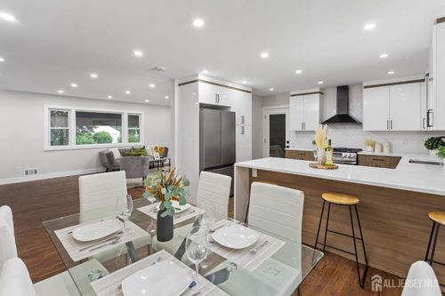 6 Ryan Rd, Cranbury, NJ, 08512-3314 | Card Image