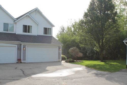 862 Pinnacle Run Drive Se, Grand Rapids, MI, 49546 | Card Image