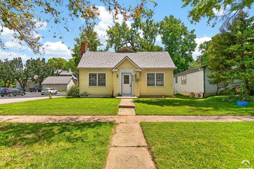 612 Mississippi St, Lawrence, KS, 66044-2348 | Card Image