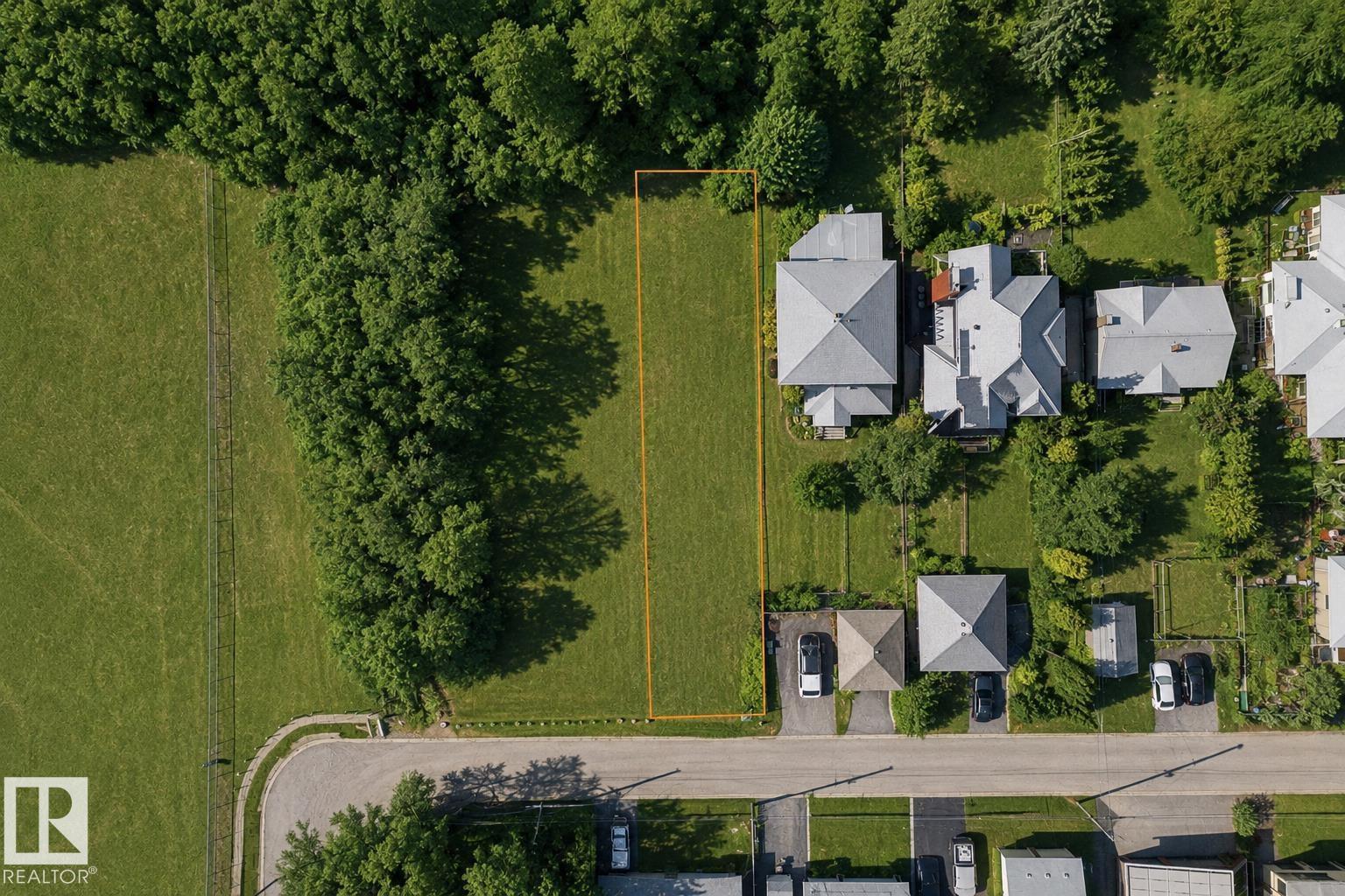 Land in Edmonton 4