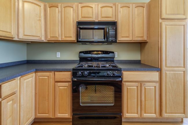 16 - 16 S Parrish Dr, Condo with 2 bedrooms, 3 bathrooms and null parking in Londonderry NH | Image 16