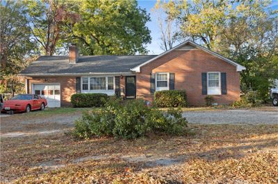 1513 Briarfield Road, House other with 3 bedrooms, 2 bathrooms and null parking in Hampton VA | Image 1