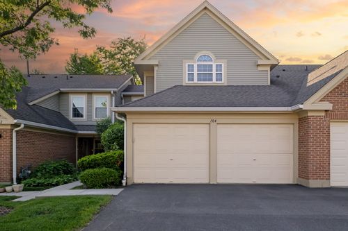 104 Thistle Ct, Schaumburg, IL, 60194-4830 | Card Image