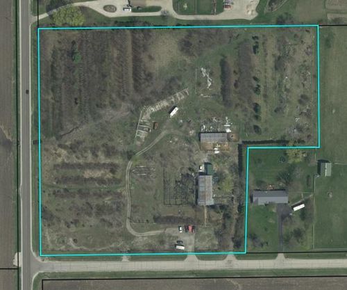 17565 Wagner Rd, Sandwich, IL, 60548-9703 | Card Image