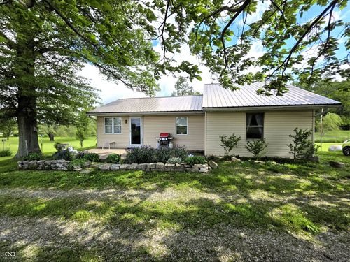 1445 N County Road 300 W, Holton, IN, 47023-8513 | Card Image