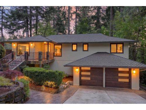 6 Bernini Ct, Lake Oswego, OR, 97035-1236 | Card Image
