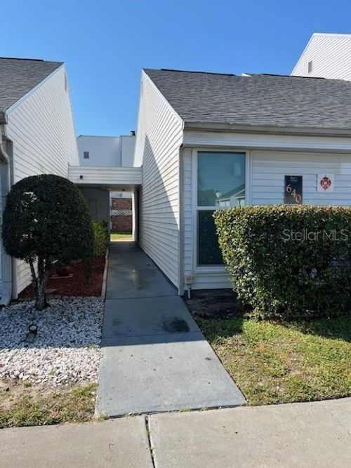 640-640 Haven Pl, TARPON SPRINGS, FL, 34689-4812 | Card Image
