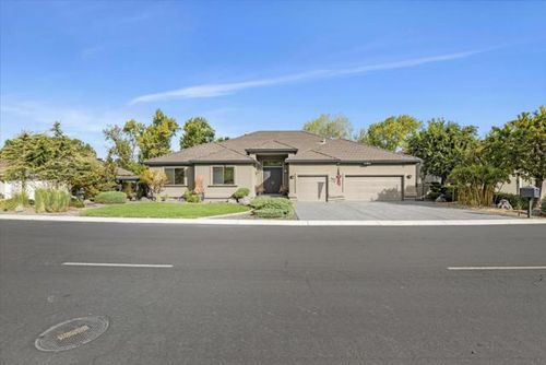  Ridgemark Drive, Hollister, CA, 95023 | Card Image