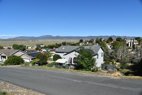 5649 N Squaw Dr, Prescott Valley, AZ, 86314-4432 | Card Image