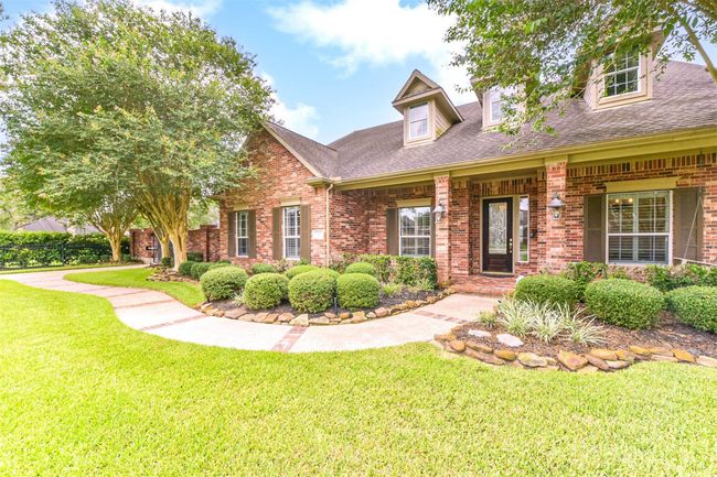 1610 Pine Crest Dr, House other with 5 bedrooms, 4 bathrooms and 3 parking in Pearland TX | Image 40