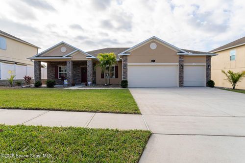 584 L M Davey Ln, TITUSVILLE, FL, 32780-3289 | Card Image