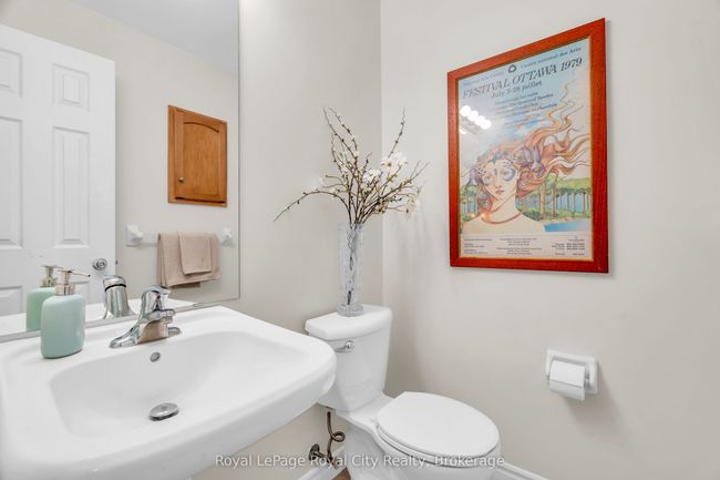 202 - 470 St Andrew St E, Condo with 2 bedrooms, 2 bathrooms and 1 parking in Fergus ON | Image 25