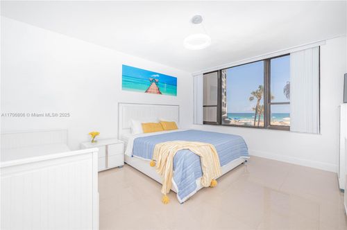 221-3505 S Ocean Dr, Hollywood, FL, 33019-2811 | Card Image
