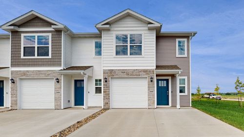 15345 Coyote Dr, Urbandale, IA, 50111-8230 | Card Image