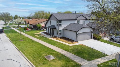 1801 Shetland Rd, Naperville, IL, 60565-1788 | Card Image