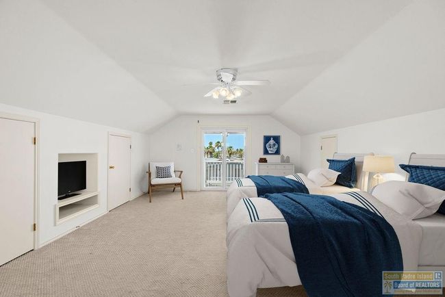 67 - 1067 E Scallop, House other with 3 bedrooms, 3 bathrooms and null parking in Port Isabel TX | Image 6