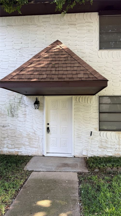 122-1723 E Grauwyler Rd, Irving, TX, 75061-3003 | Card Image