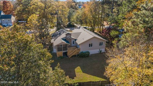 309 Channel Run Dr, New Bern, NC, 28562-8916 | Card Image