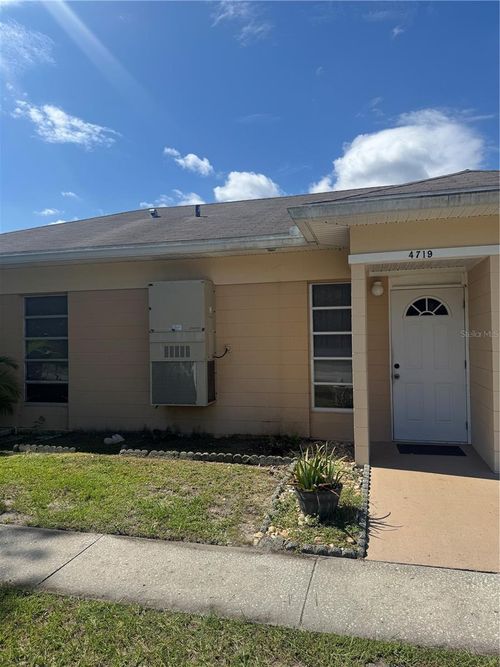 4719 Club Cir, LAKESHORE, FL, 33854-1240 | Card Image