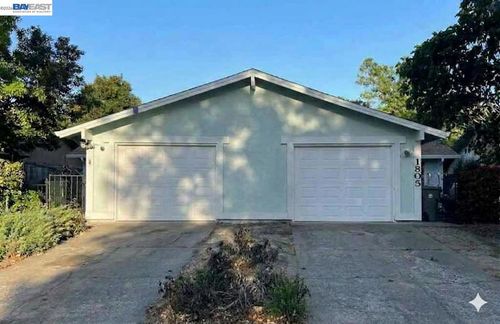 1805 Monarch Ln, Davis, CA, 95618 | Card Image