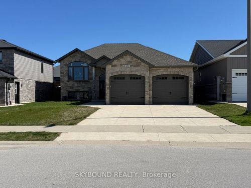 421 Buckby Lane, Port Elgin, ON, N0H2C1 | Card Image