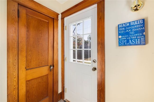 578 East Main. | Image 6