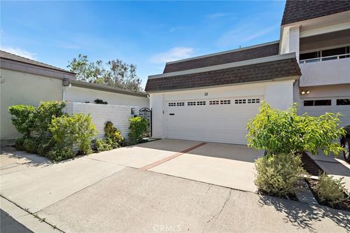 33 Seton Rd, Irvine, CA, 92612-2131 | Card Image