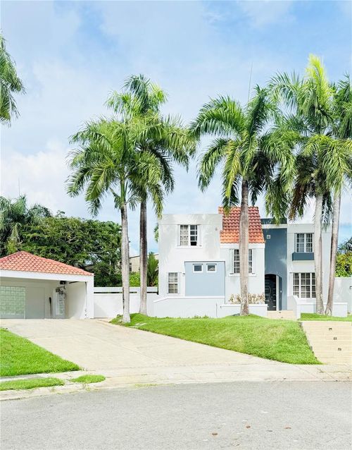 f4-CAMINO DEL VALLE Paisaje Del Lago, LUQUILLO, PR, 00773 | Card Image