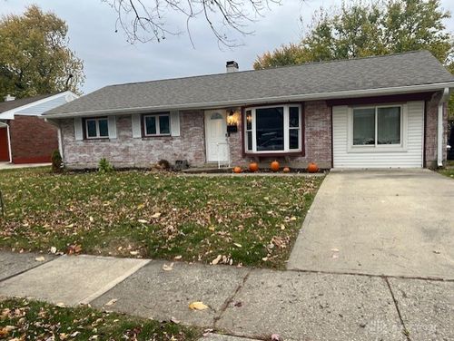 946 N Westedge Dr, Tipp City, OH, 45371-1528 | Card Image