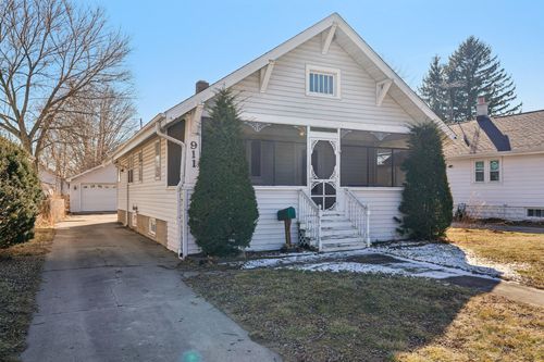 911 75th St, Kenosha, WI, 53143 | Card Image