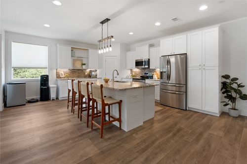 21203 Kiowa Cv, Lago Vista, TX, 78645-6000 | Card Image
