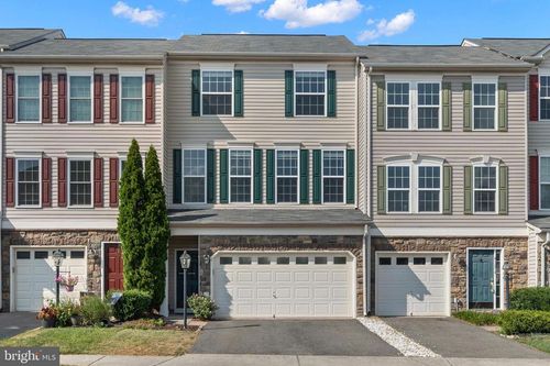 41872 Diabase Sq, Stone Ridge, VA, 20105-3062 | Card Image