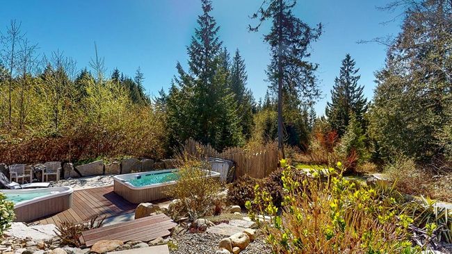 972 Joe Road, House other with 3 bedrooms, 3 bathrooms and null parking in Roberts Creek BC | Image 33