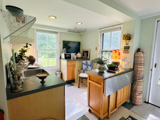 137 Main St, House other with 3 bedrooms, 2 bathrooms and 3 parking in Chester CT | Image 34