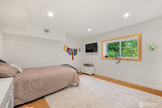2046 E Smith Rd, House other with 3 bedrooms, 4 bathrooms and 5 parking in Bellingham WA | Image 27