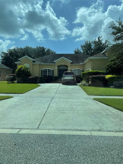 3650 Peacepipe Way, Clermont, FL, 34711-8968 | Card Image