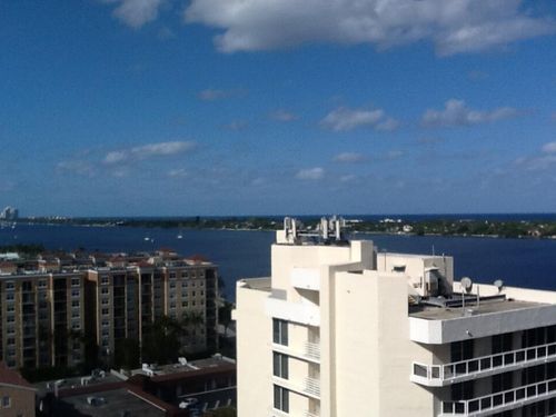 apt-1504-1551 N Flagler Dr, West Palm Beach, FL, 33401-3450 | Card Image