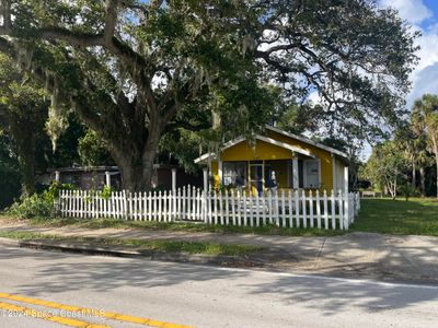 622 Peachtree Street, House other with 2 bedrooms, 1 bathrooms and null parking in Cocoa FL | Image 2