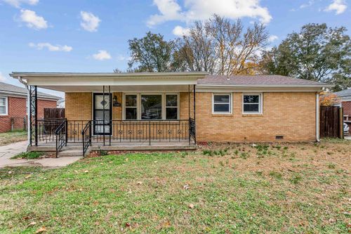 138 Stearns Ave, Haysville, KS, 67060-1548 | Card Image