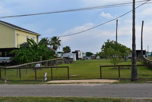1197 County Road 202, Sargent, TX, 77414-7553 | Card Image