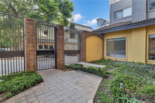apt-114-806 W 24th St, Austin, TX, 78705-4720 | Card Image
