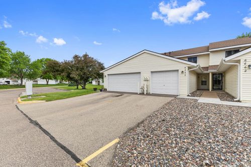 6666 Xerxes Pl N, Brooklyn Center, MN, 55430-1715 | Card Image