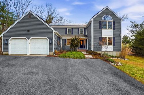 77 Highland Rd, Abington, MA, 02351-1232 | Card Image