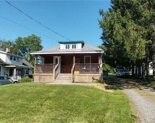 105 S Parkway St, Groton, NY, 13073-1025 | Card Image